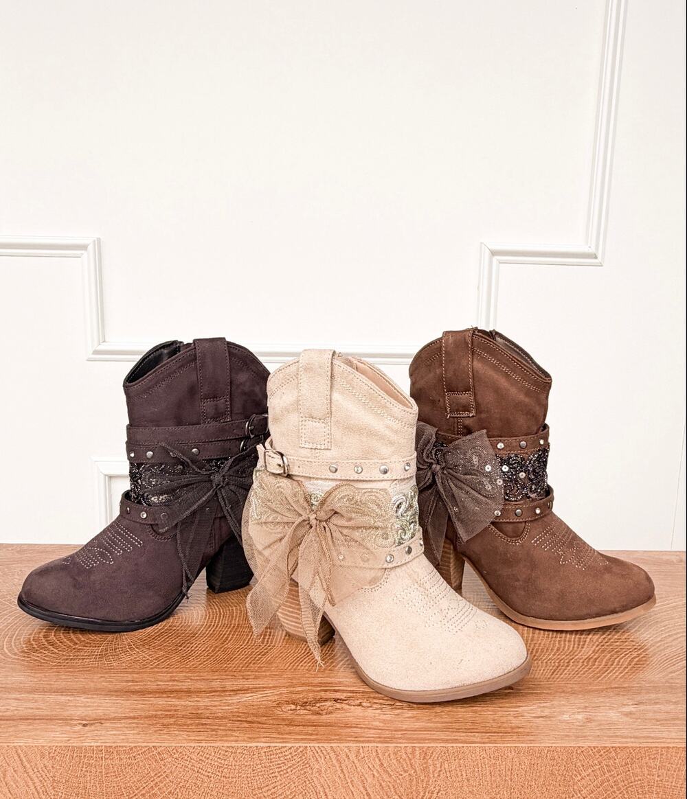 Not Rated- Stash Bootie in Cream Size 10